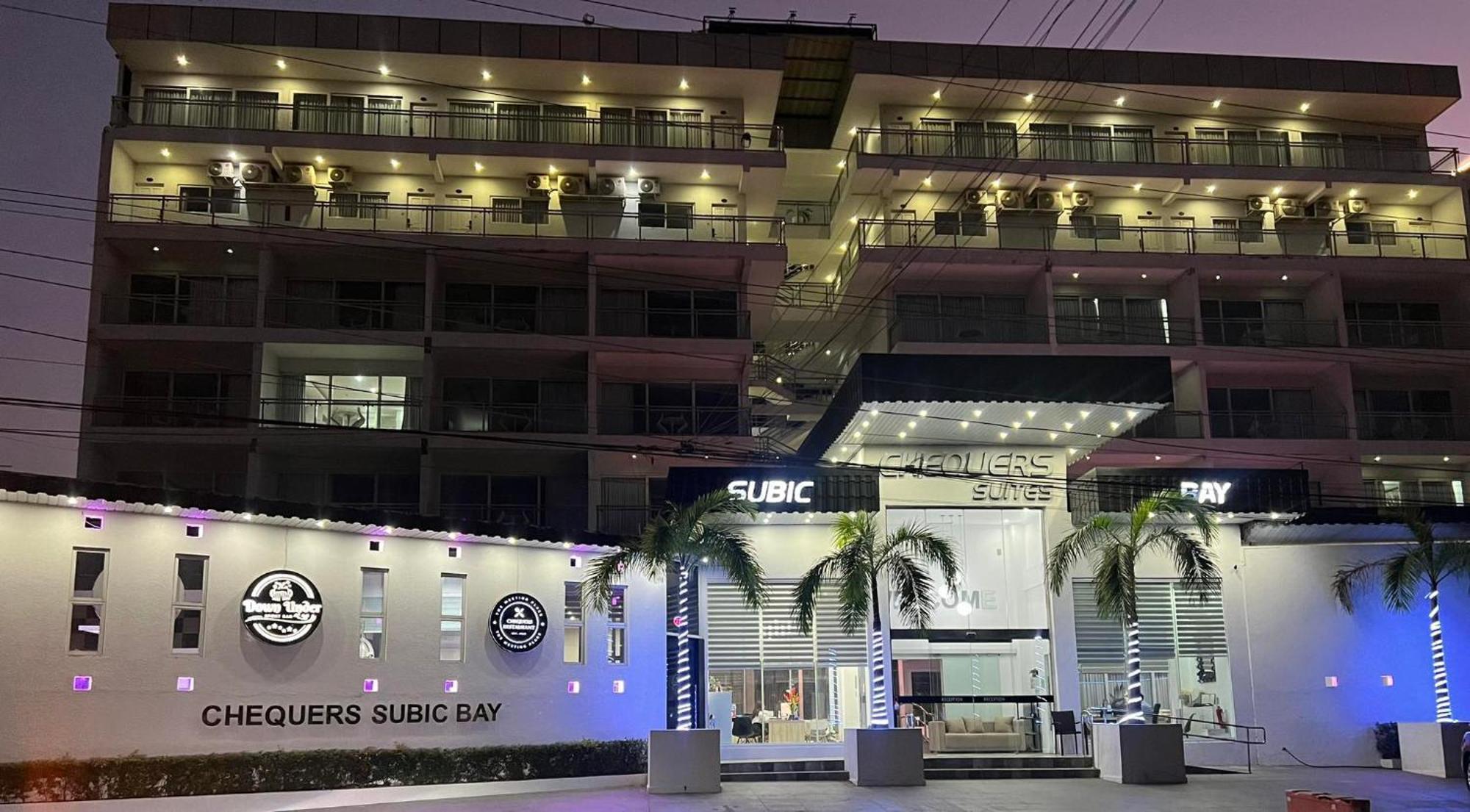 אולונגפו Chequers Suites Subic Bay מראה חיצוני תמונה