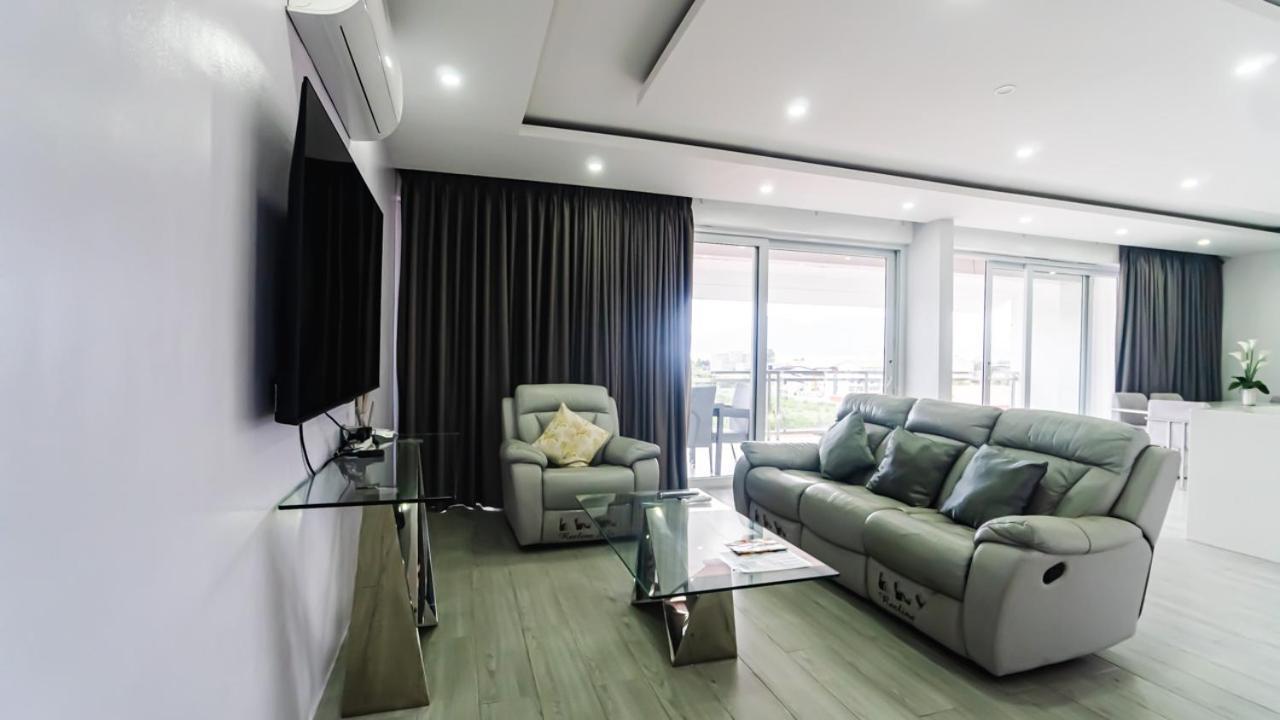 אולונגפו Chequers Suites Subic Bay מראה חיצוני תמונה