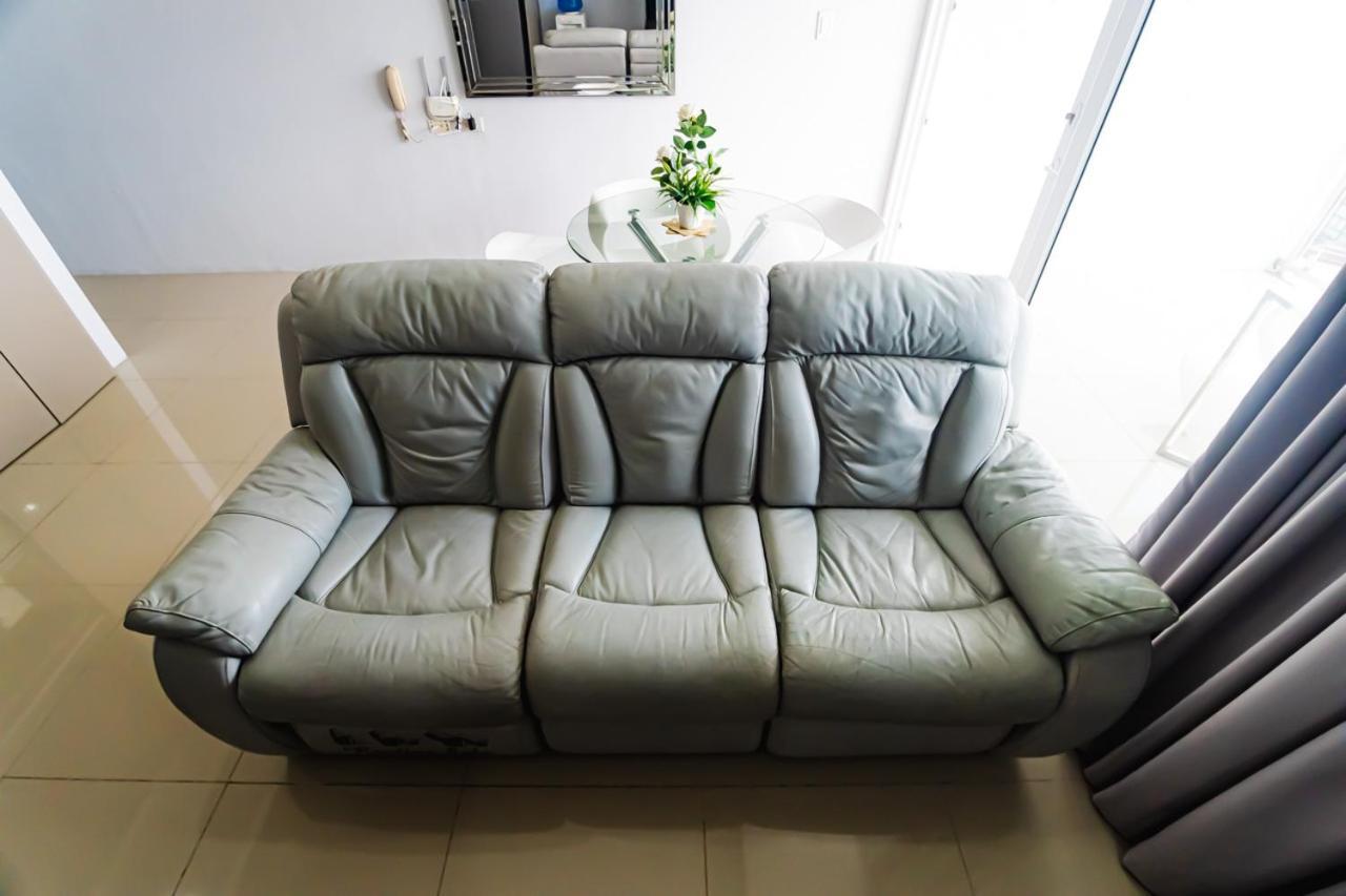 אולונגפו Chequers Suites Subic Bay מראה חיצוני תמונה