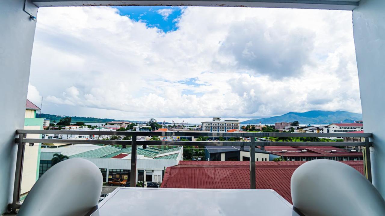 אולונגפו Chequers Suites Subic Bay מראה חיצוני תמונה
