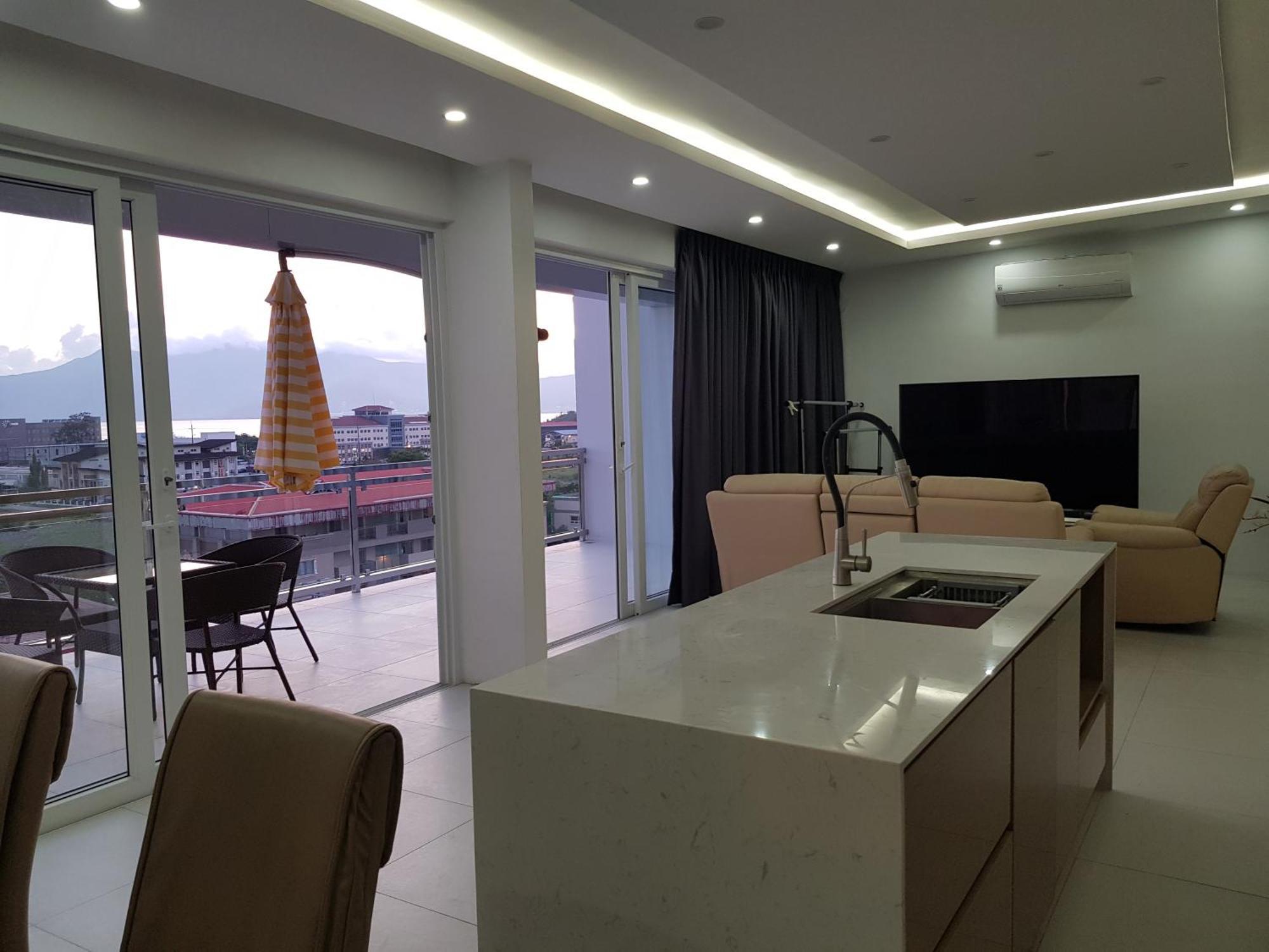 אולונגפו Chequers Suites Subic Bay מראה חיצוני תמונה
